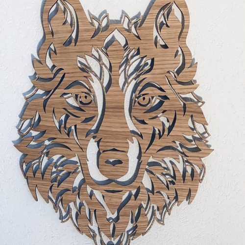 loup en bois
